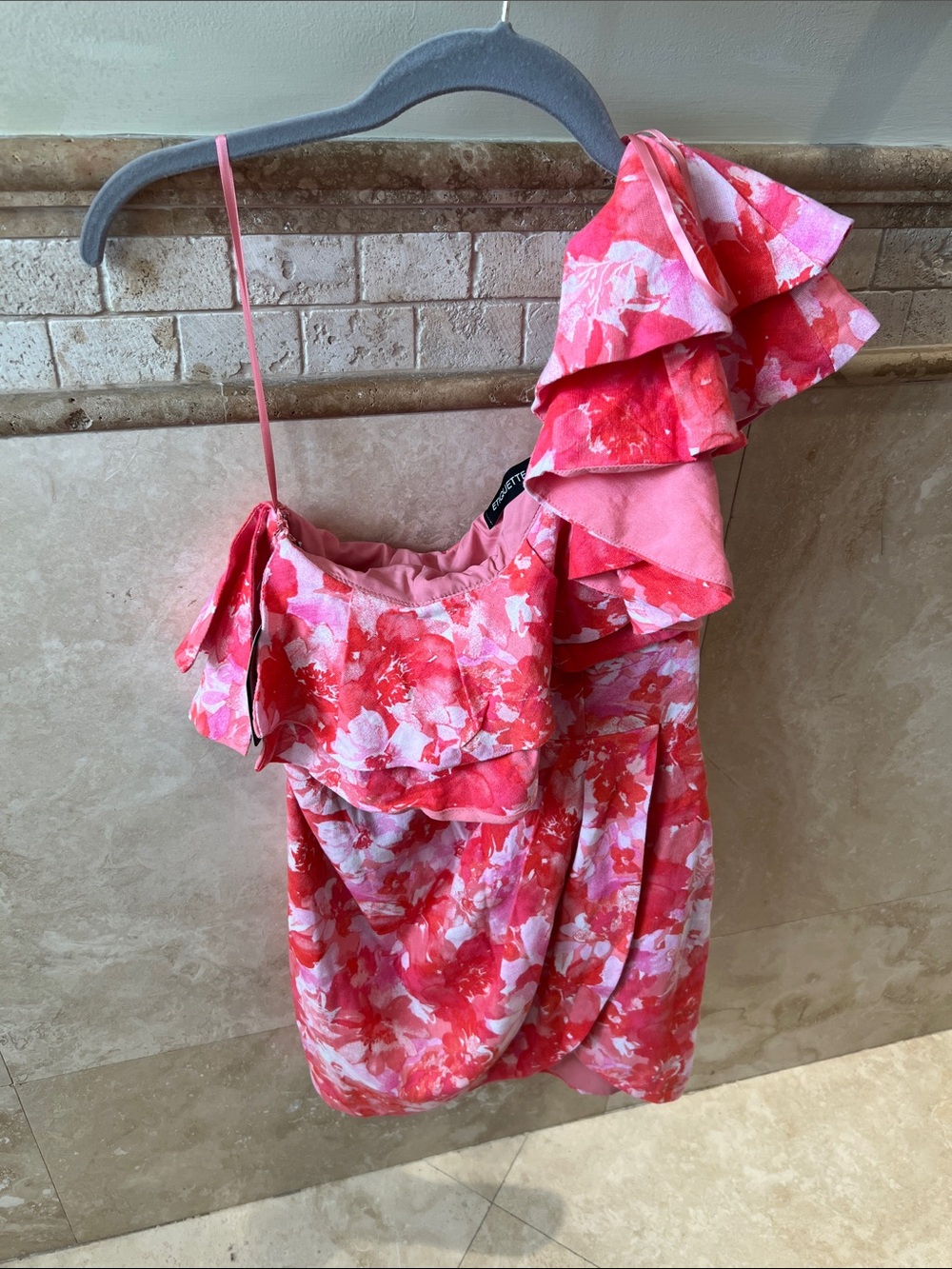 One-Shoulder Floral Ruffle Camisole - Pink